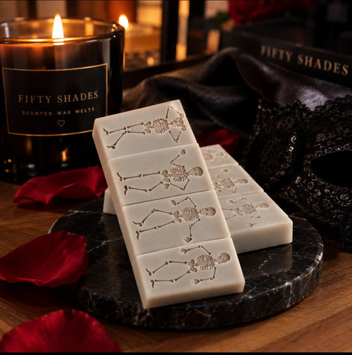 Funny Skeletons | Fifty Shades | natural soy wax | 35g
